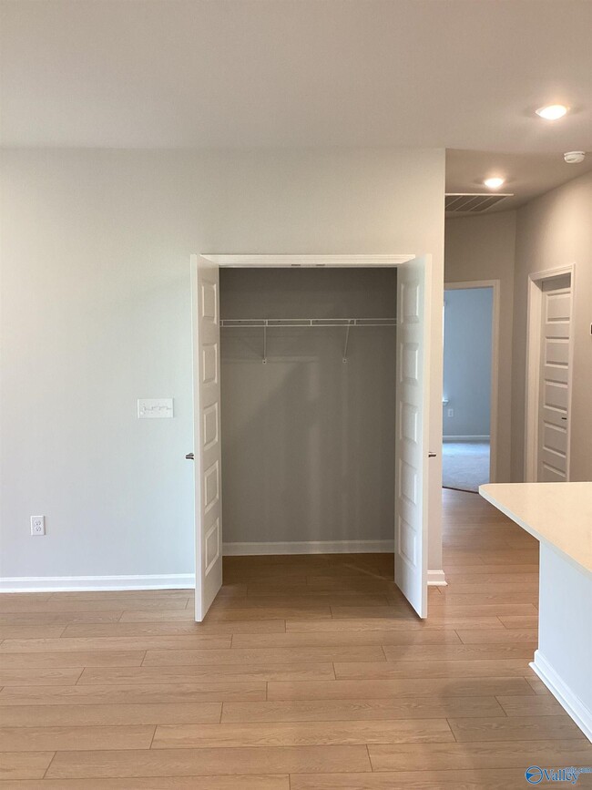 Building Photo - 28589 Whitehall Ln