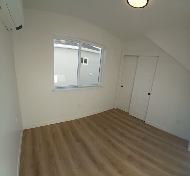 Building Photo - PRIME CAL POLY LOCATION!!