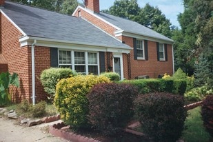 Building Photo - 4814 Ravensworth Rd