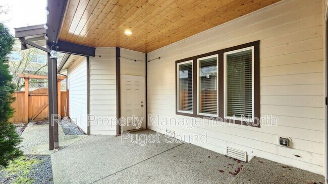 Building Photo - 7332 Olympic Dr
