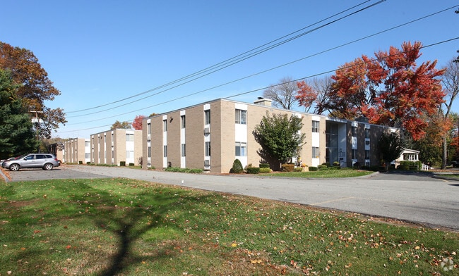 Primary Photo - Gramacy Park Apartments