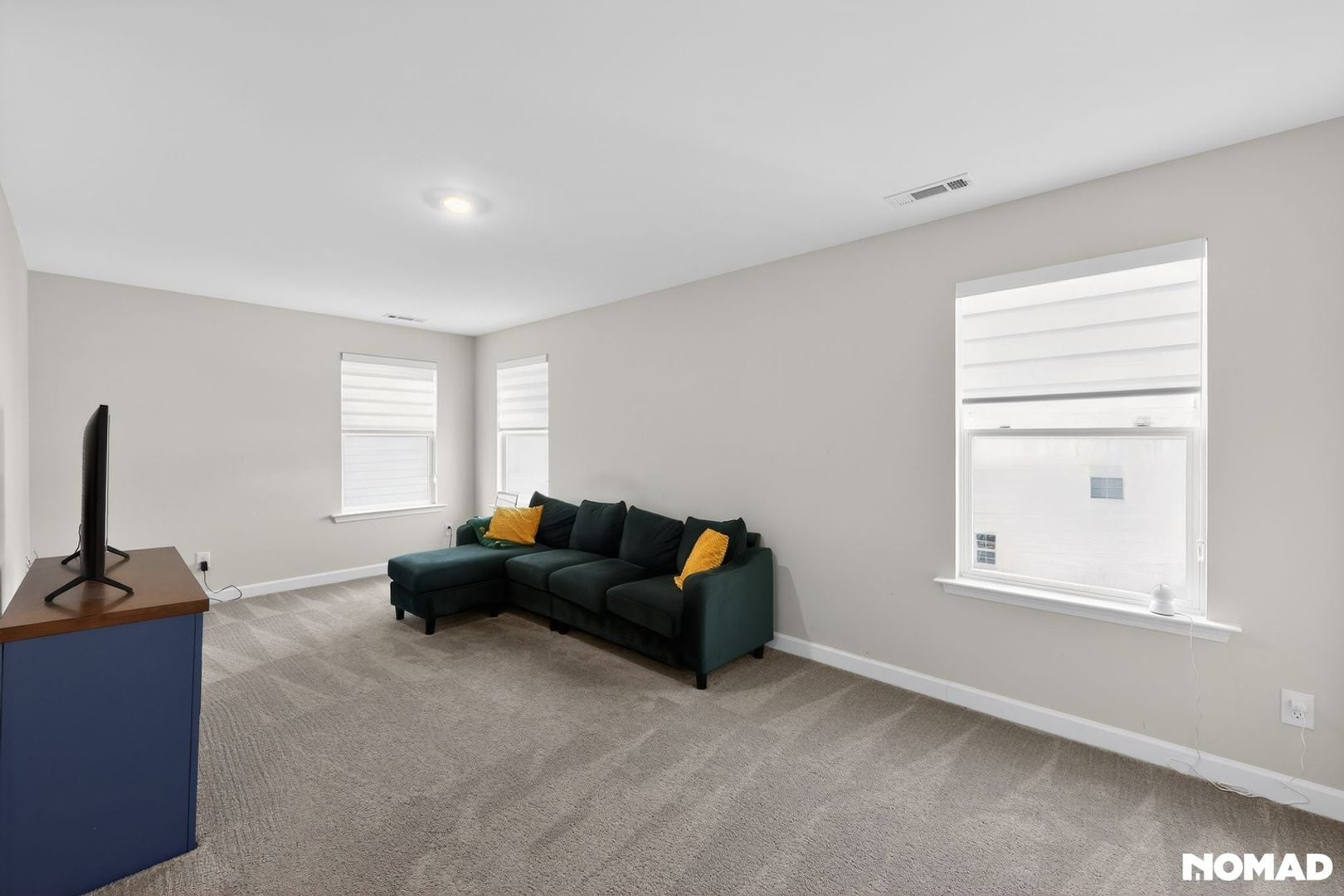 Building Photo - 18 S Maple Walk Dr