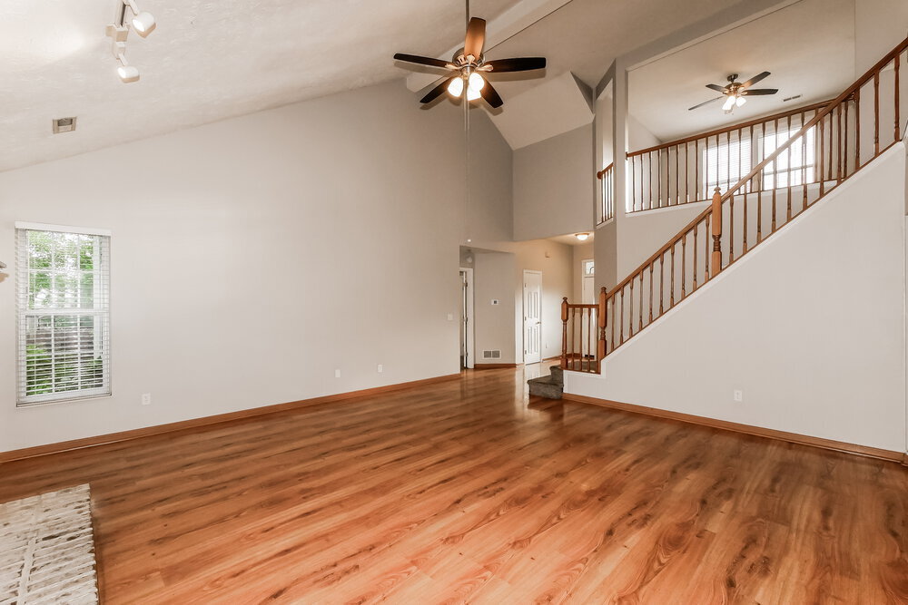 Building Photo - 401 Creekstone Dr