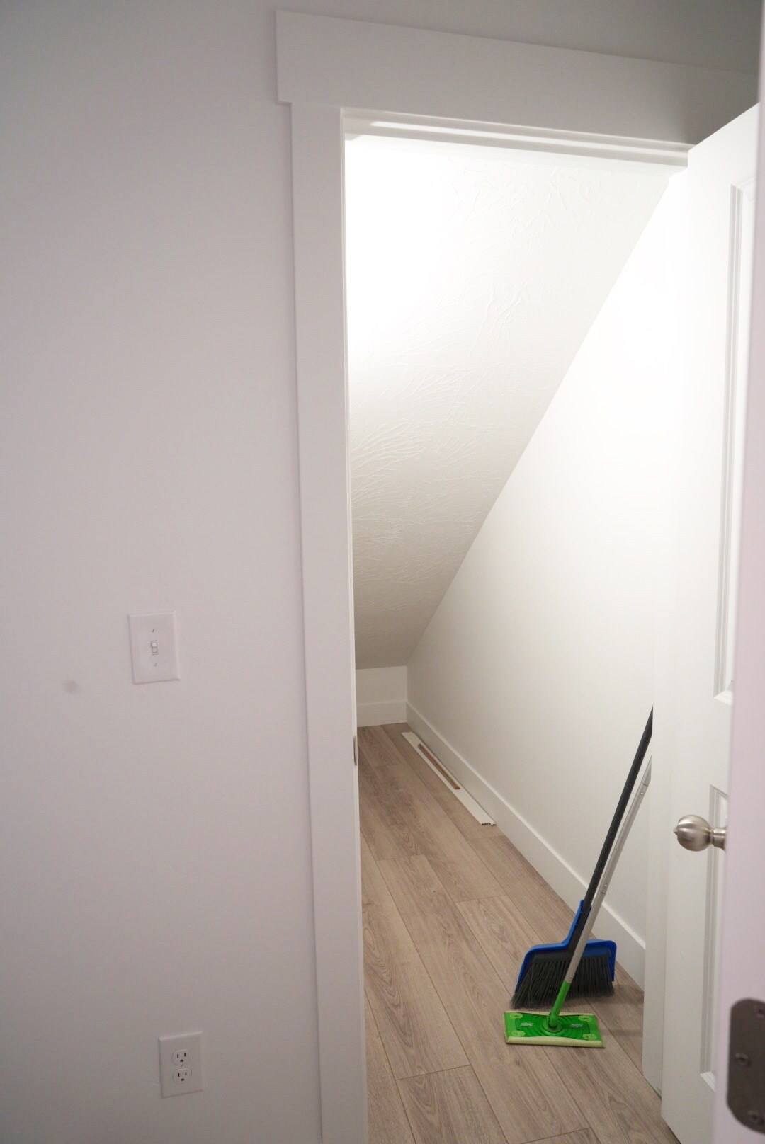 Building Photo - 1396 N 1780 E