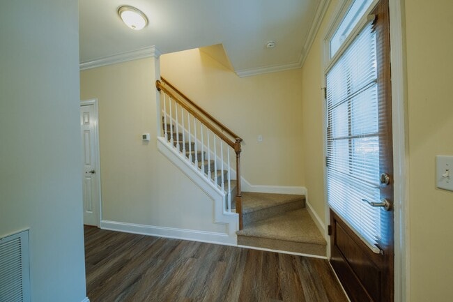Building Photo - 8 Hydrangea Ct