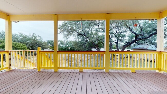 Building Photo - 1371 Nightingale