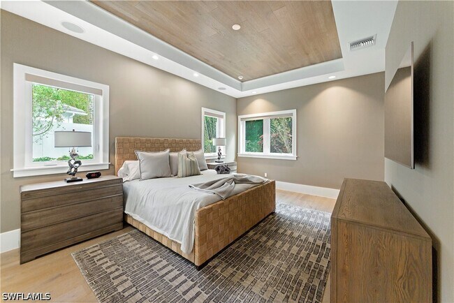 Building Photo - 9169 Mercato Way