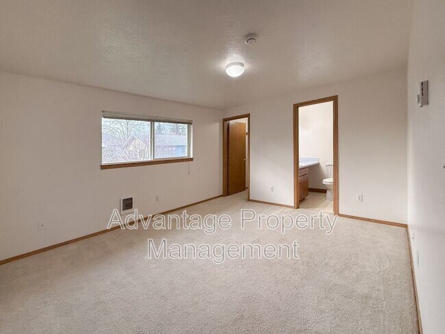 Building Photo - 240 S Monmouth Ave