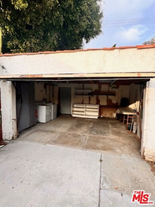 Building Photo - 4354 Coolidge Ave