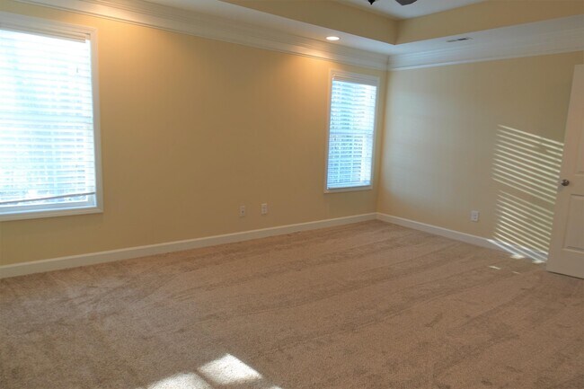 Building Photo - 200 State Rd S-42-2591