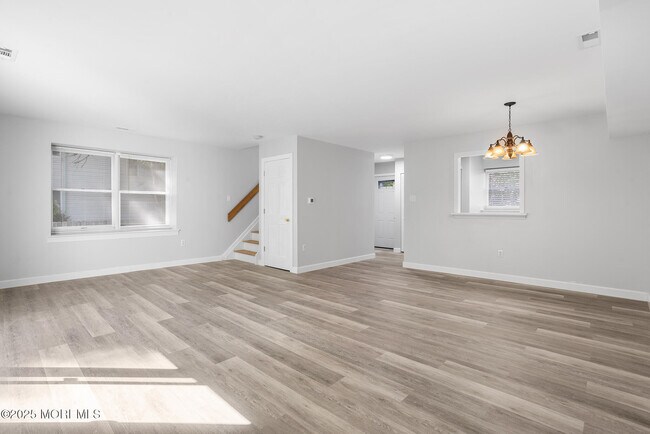 Building Photo - 30 Winged Foot Ln