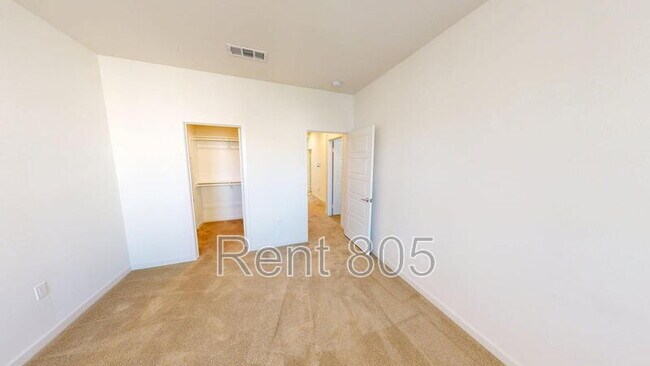 Building Photo - 561 Winchester Dr