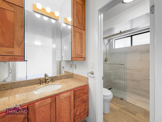 Building Photo - 4264 Sixth Avenue - 1-