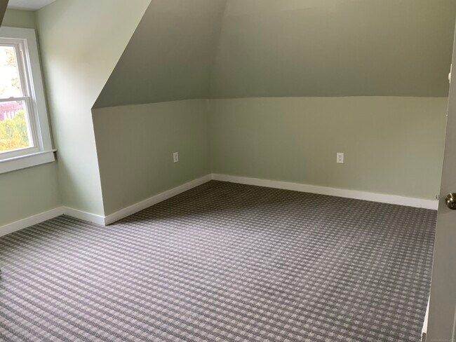 Building Photo - 23 Williams St