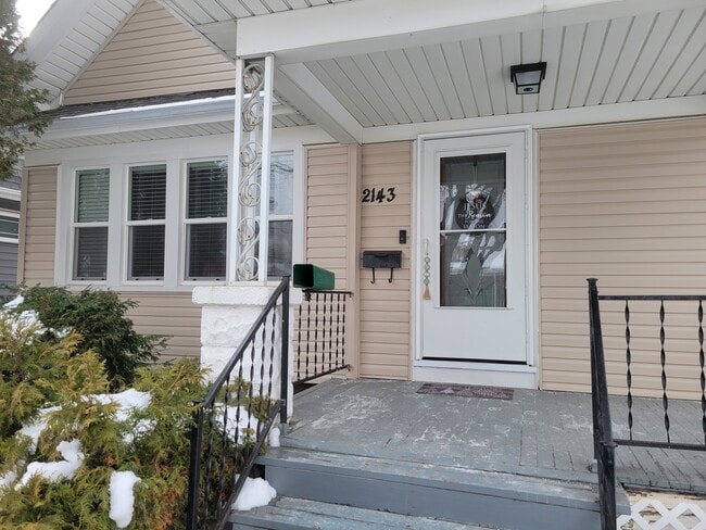 Building Photo - 2143 S 68th St