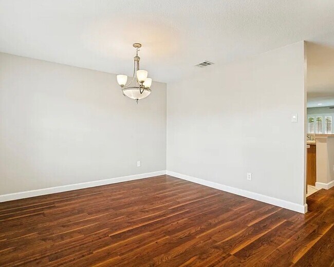 Building Photo - 2507 Quail Ridge Rd