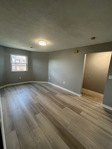 Building Photo - 506 California Ave