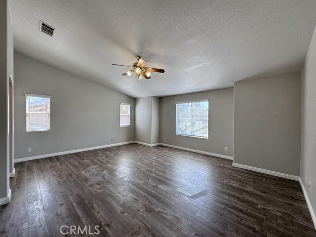 Building Photo - 37876 Amberleaf Ct