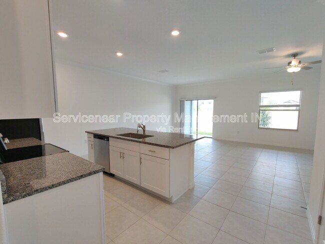 Building Photo - 9665 Ashworth Pl