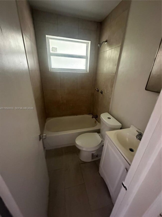 Building Photo - 26445 SW 139th Ave