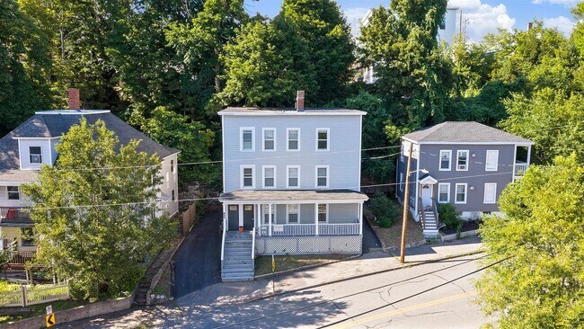 Building Photo - 496 Bartlett St