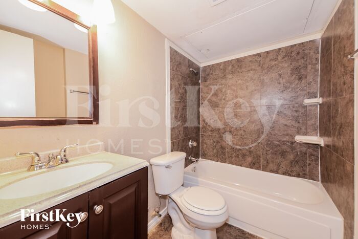 Building Photo - 4614 Horizon Dr