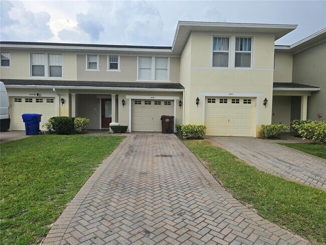 Building Photo - 2039 Cypress Bay Blvd