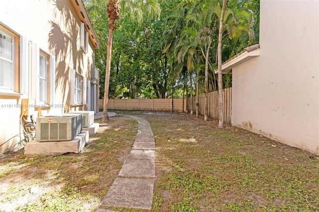 Building Photo - 4741 NW 94th Ct