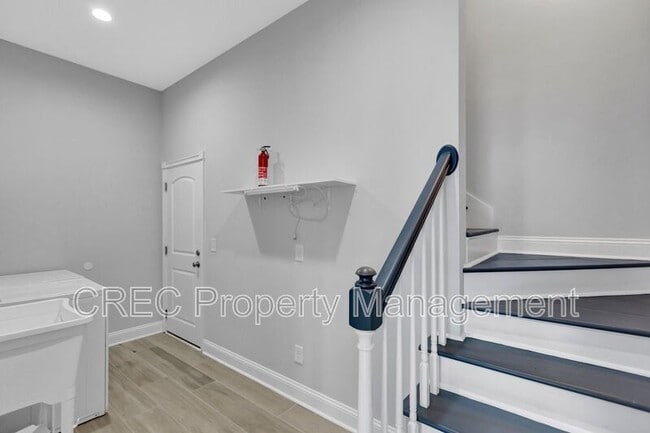 Building Photo - 1339 Winterberry Ave