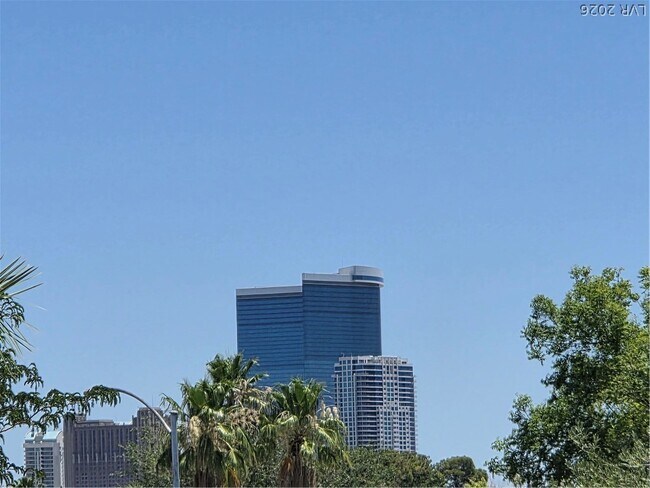 Building Photo - 3013 W Oakey Blvd