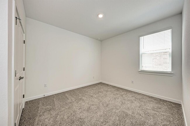Building Photo - 1820 Crooked Crk St