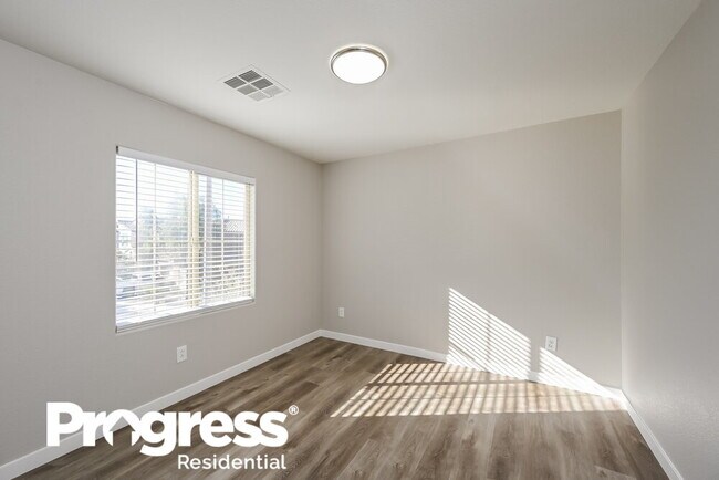 Building Photo - 7256 Coppertip Ave