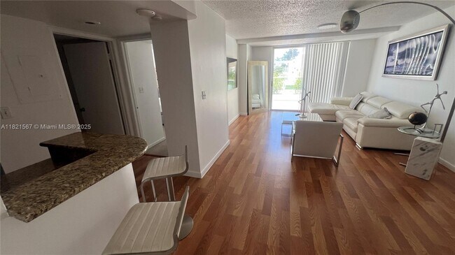 Building Photo - 770 Claughton Island Dr