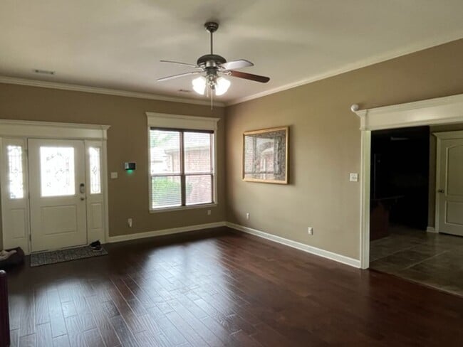Building Photo - Nice Jacksonville Home Close to Little Roc...