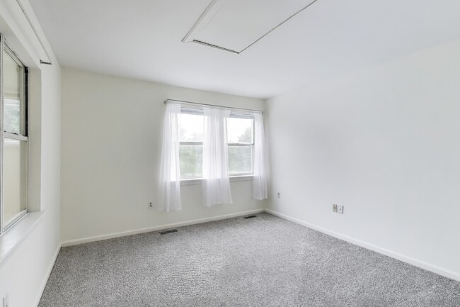 Building Photo - 11914 Filly Ln