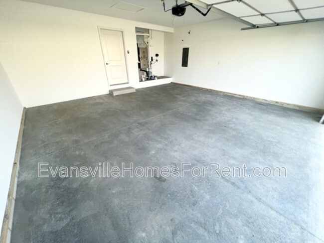 Building Photo - 12841 Halle Dr