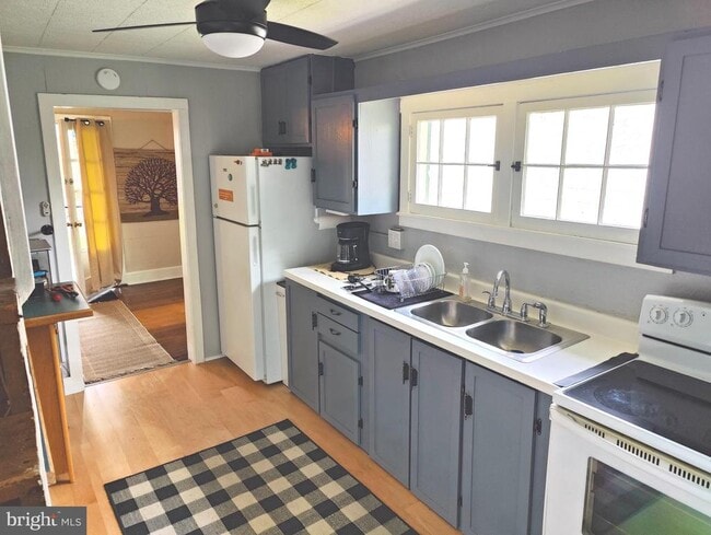 Building Photo - 4884 Charles Town Rd