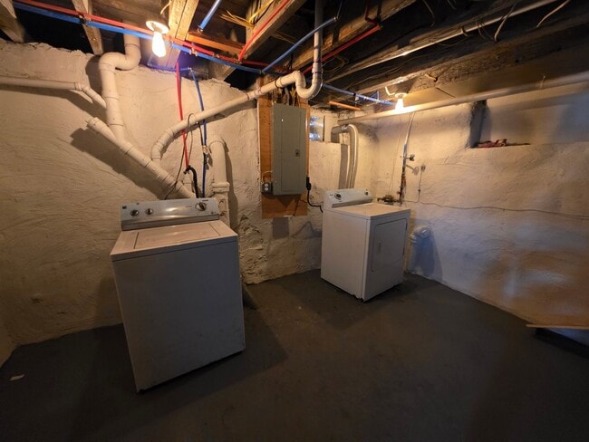 Building Photo - Fully Updated 2 bedroom 1 bathroom home for rent!