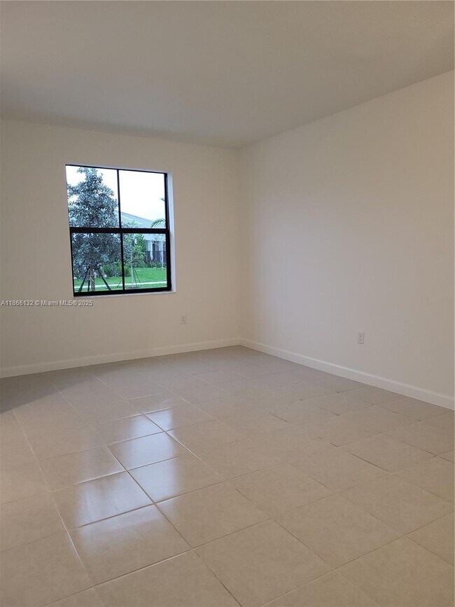 Building Photo - 13305 SW 285th St