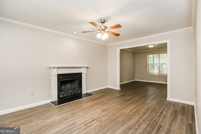Building Photo - 1268 Brandl Dr SW