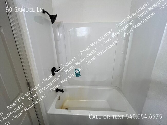 Building Photo - 90 Samuel Ln