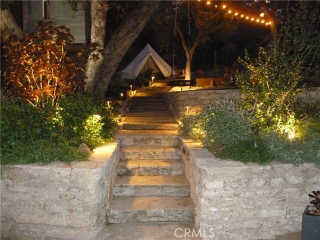Building Photo - 1094 Acanto Pl