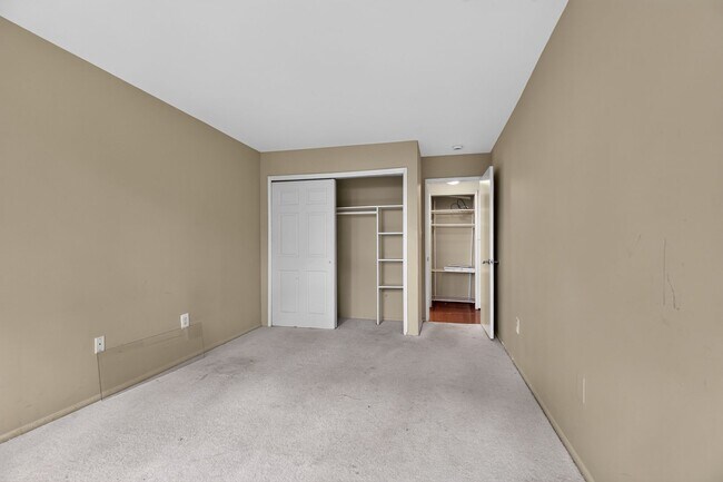 Building Photo - 12 S Van Dorn St