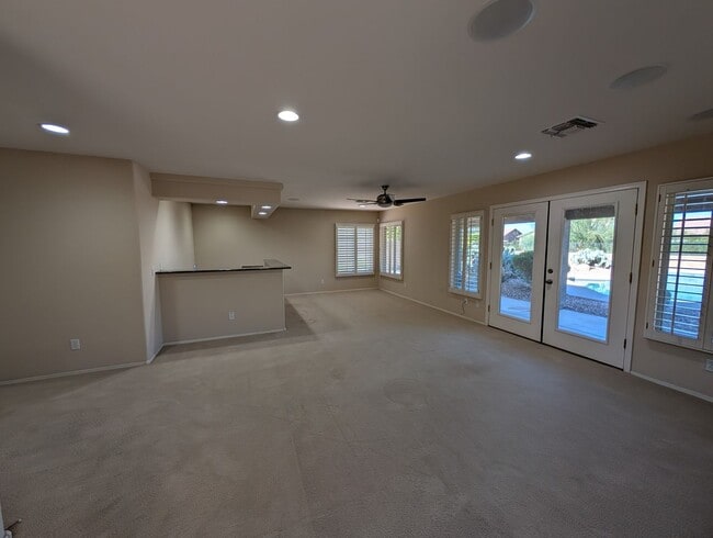 Building Photo - 4 Bedroom 2.5 Bath With Private Pool