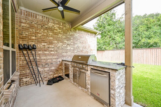 Building Photo - 24919 Bridgeton Meadow Ln