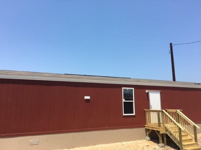 Building Photo - 112 FM 972