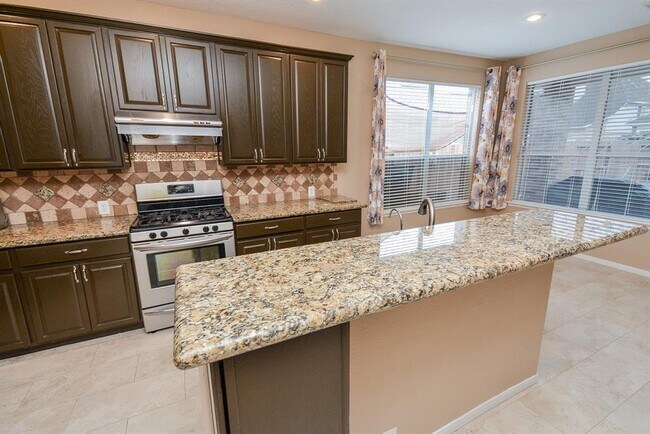 Building Photo - 1410 Hidden Terrace Dr