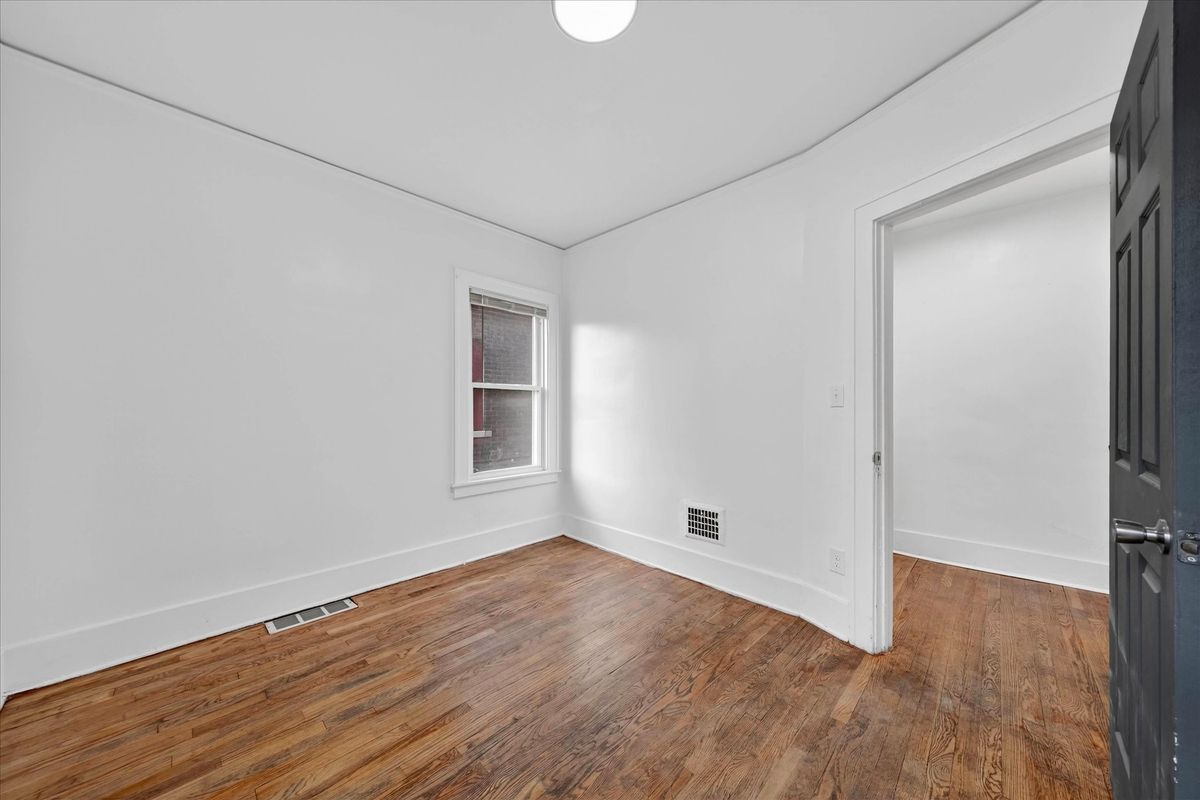 Building Photo - 16890 Stoepel St