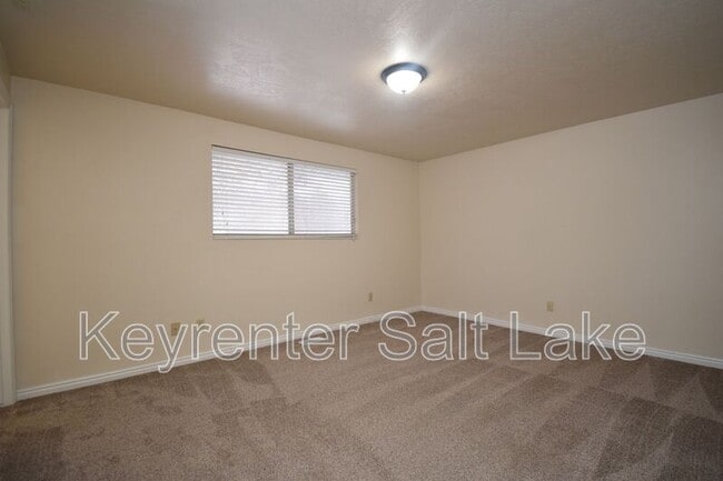 Building Photo - 788 David Way