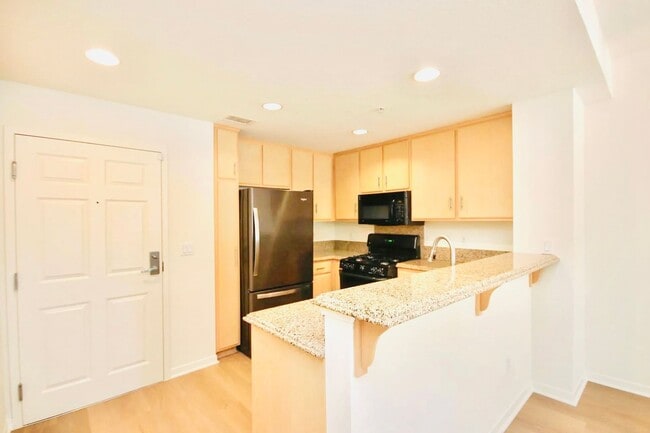 Building Photo - Beautiful 1 bedroom 1 Bathroom, Central Pa...